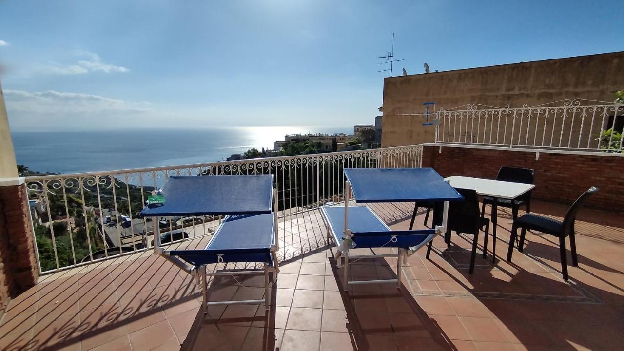Casa Carmela Panoramic Center Apartment Taormina Exterior foto